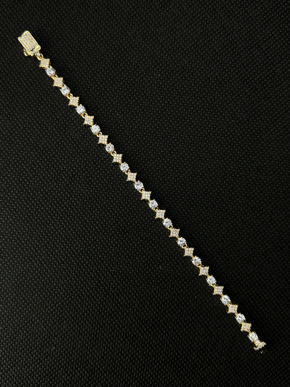 Stardrop Bracelet (Gold)