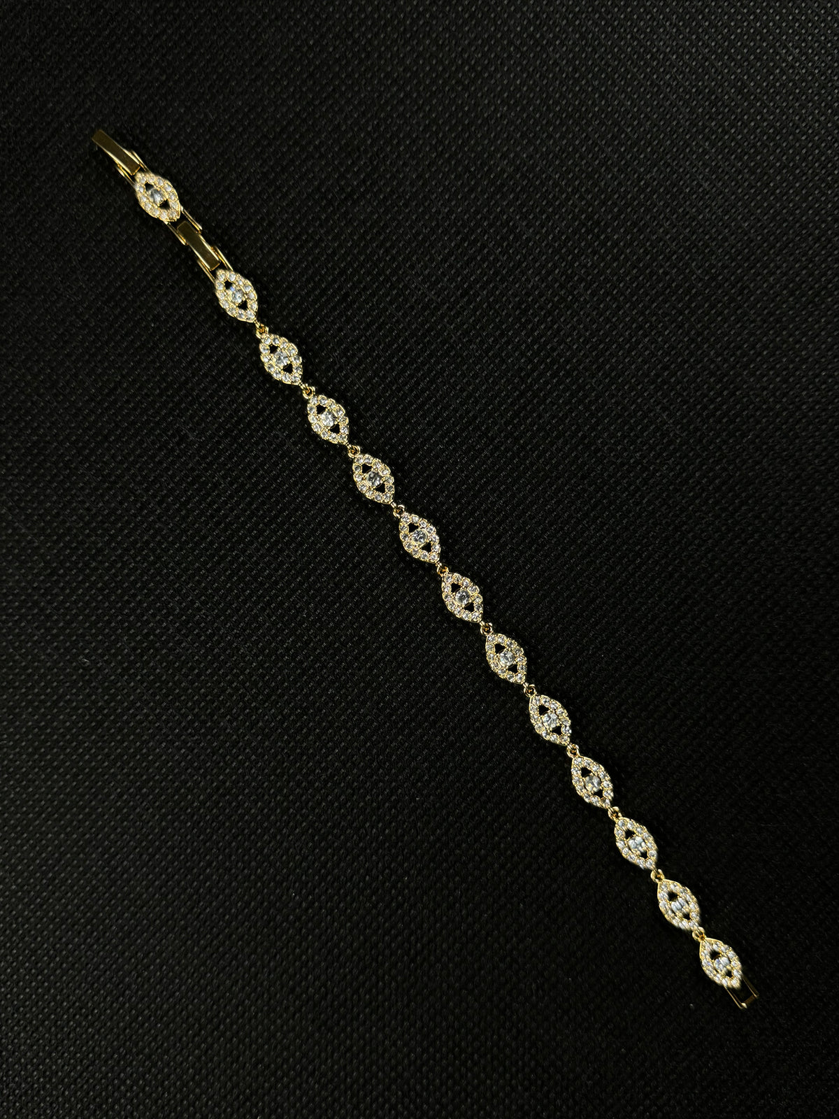 Angel Eyes Bracelet (Gold)