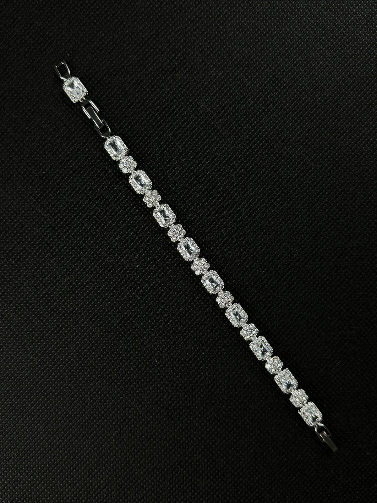 Cubic Flowers Bracelet (Silver)