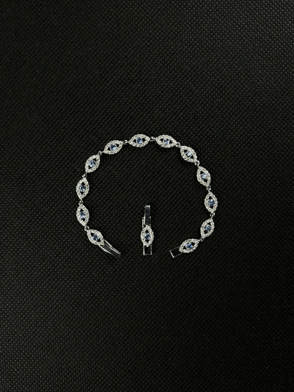 Angel Eyes Bracelet (Blue/Silver)