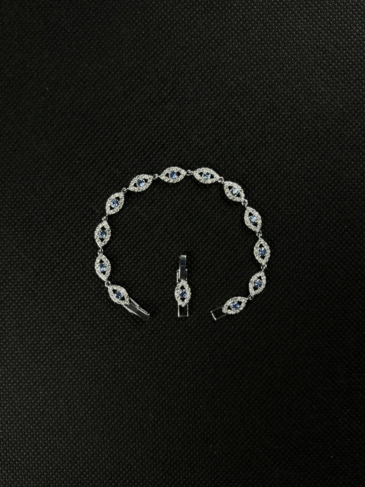Angel Eyes Bracelet (Blue/Silver)