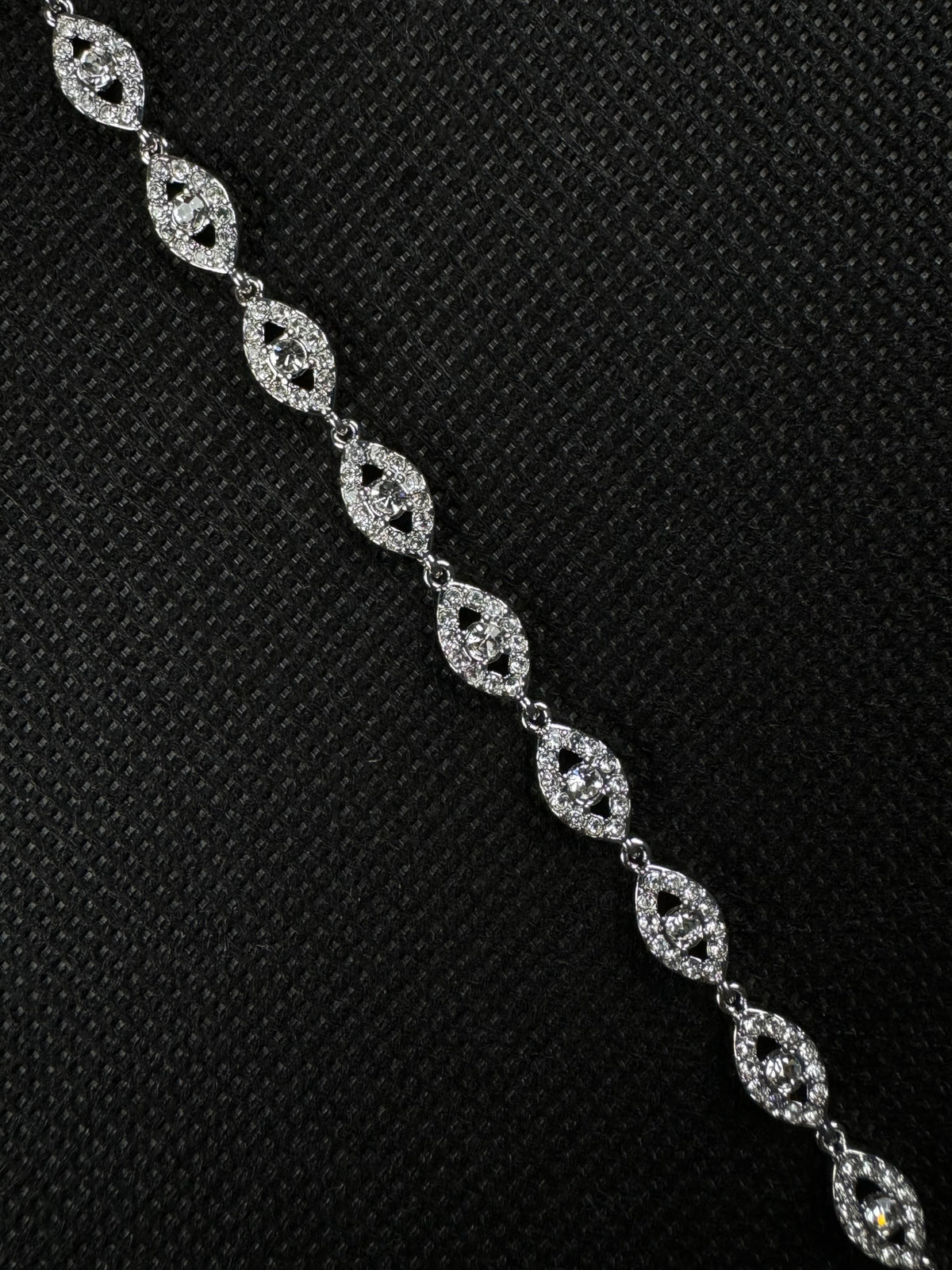 Angel Eyes Bracelet (Silver)
